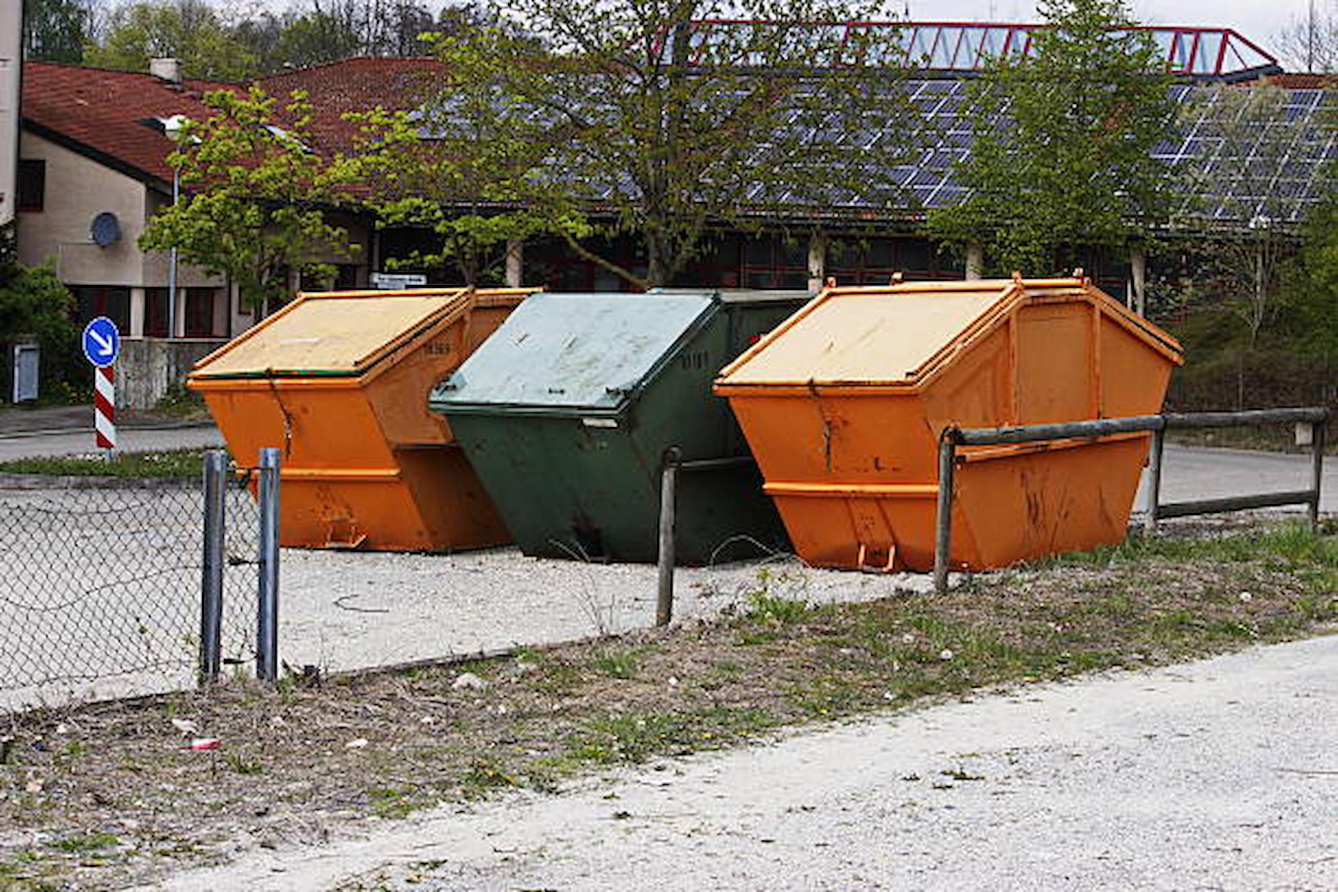 How To Dispose Of Your Waste Material With Skip Hire In Essex?