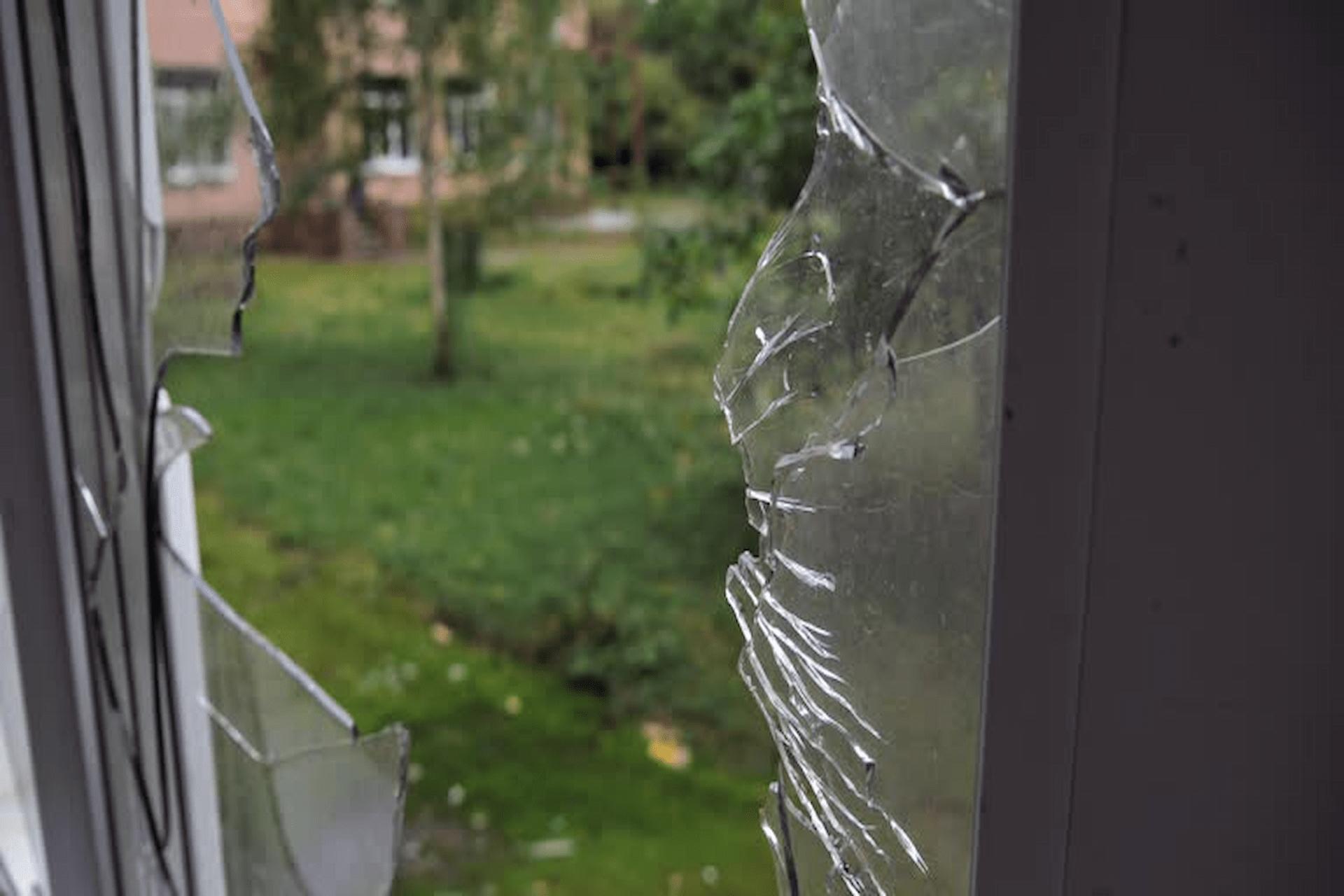 What to Do Immediately After a Window Is Smashed or Broken