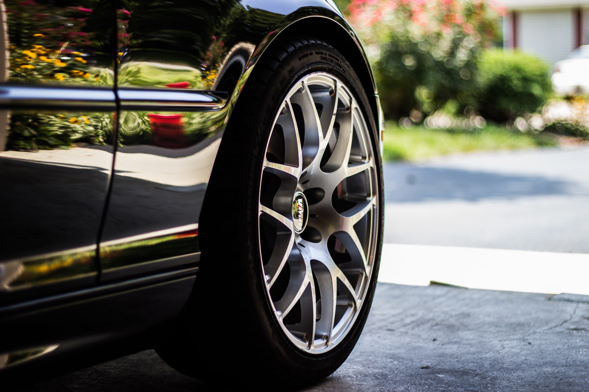 Why Is It Necessary To Know About Wheel Alignment & Wheel Balancing?